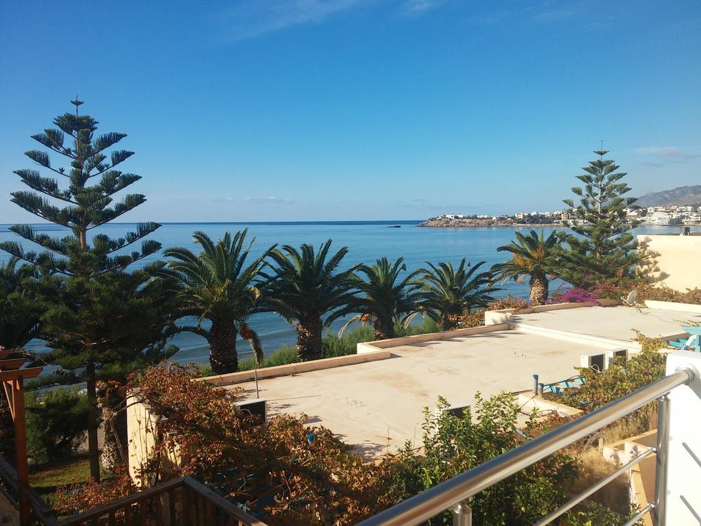 Blue Ocean Apartments Makrýgialos Buitenkant foto