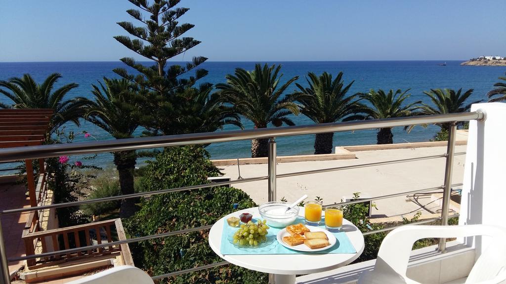 Blue Ocean Apartments Makrýgialos Buitenkant foto